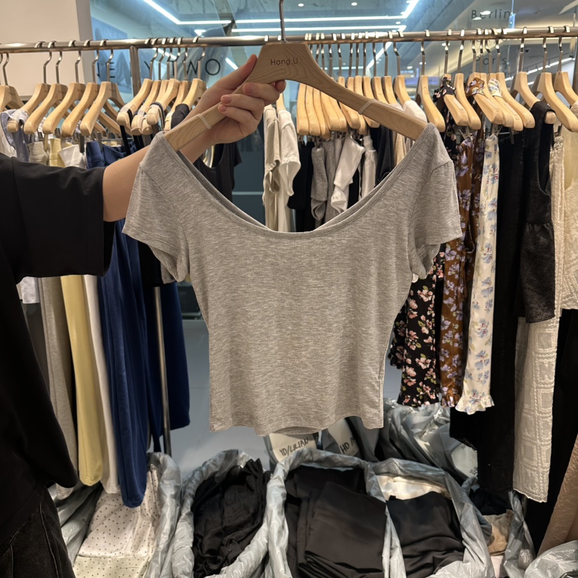 HONG.U韓國東大門直郵女士新品人氣時尚熱賣推薦職業T恤HONG.UT恤圖色3