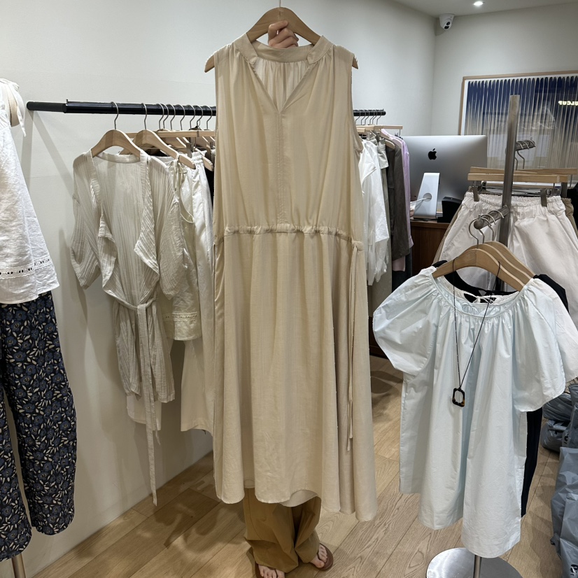 WINSOME韓國直郵女裝新品職業26夏季人氣休閑連衣裙不含項鏈WINSOME連衣裙圖色2