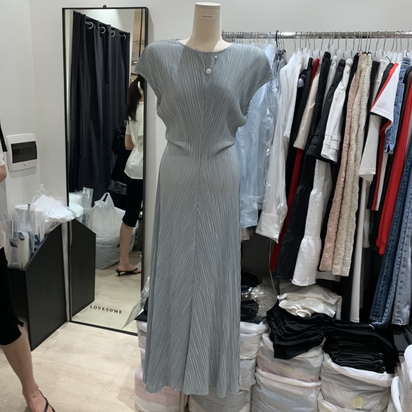 LOVE SOME韓國代購女裝新品26夏季推薦26春夏連衣裙褶裥LOVE SOME連衣裙圖色1