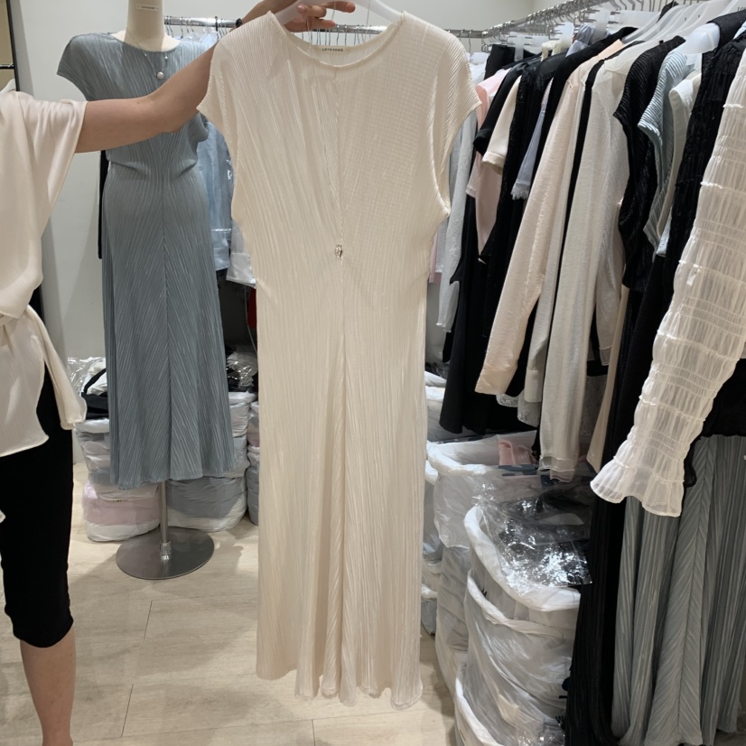 LOVE SOME韓國代購女裝新品26夏季推薦26春夏連衣裙褶裥LOVE SOME連衣裙圖色3