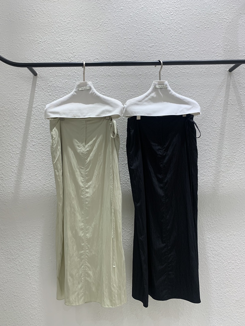 LUCY SALON韓國代購女士新品推薦休閑職業人氣26春夏長裙LUCY SALON長裙