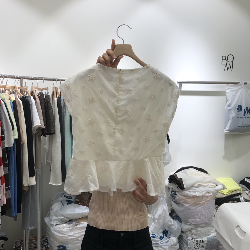 BY BOMI韓國直郵實拍女裝新品26夏季襯衫蕾絲衫蕾絲鏤空BY BOMI襯衫/蕾絲衫