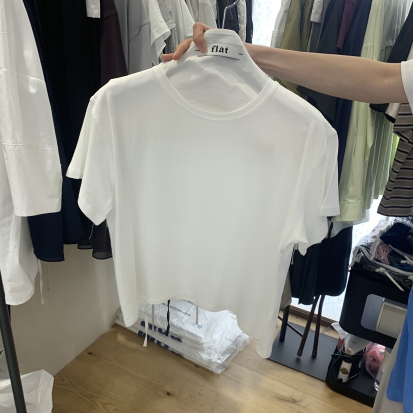 FLAT韓國直郵女裝新品推薦人氣時尚熱賣26夏季休閑26春夏T恤FLATT恤圖色2