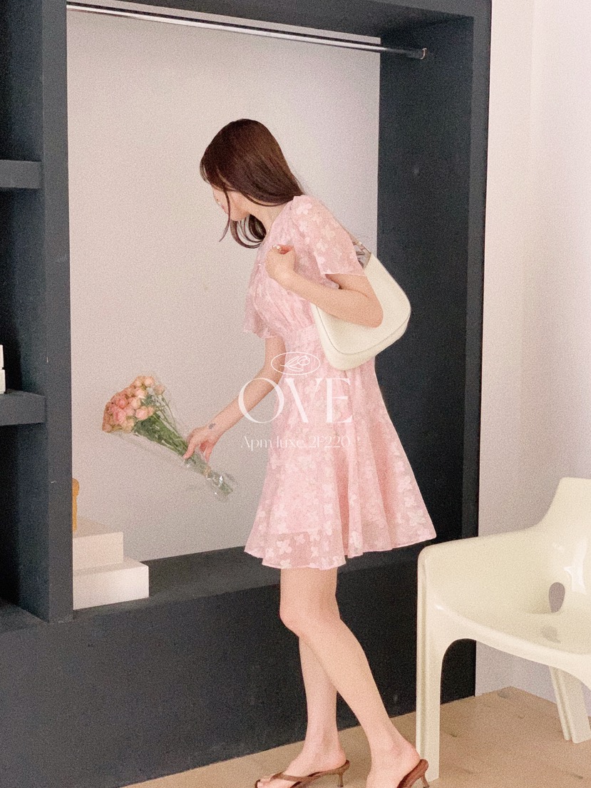 OVE韓國直郵女裝新品職業熱賣26夏季休閑人氣時尚推薦連衣裙OVE連衣裙