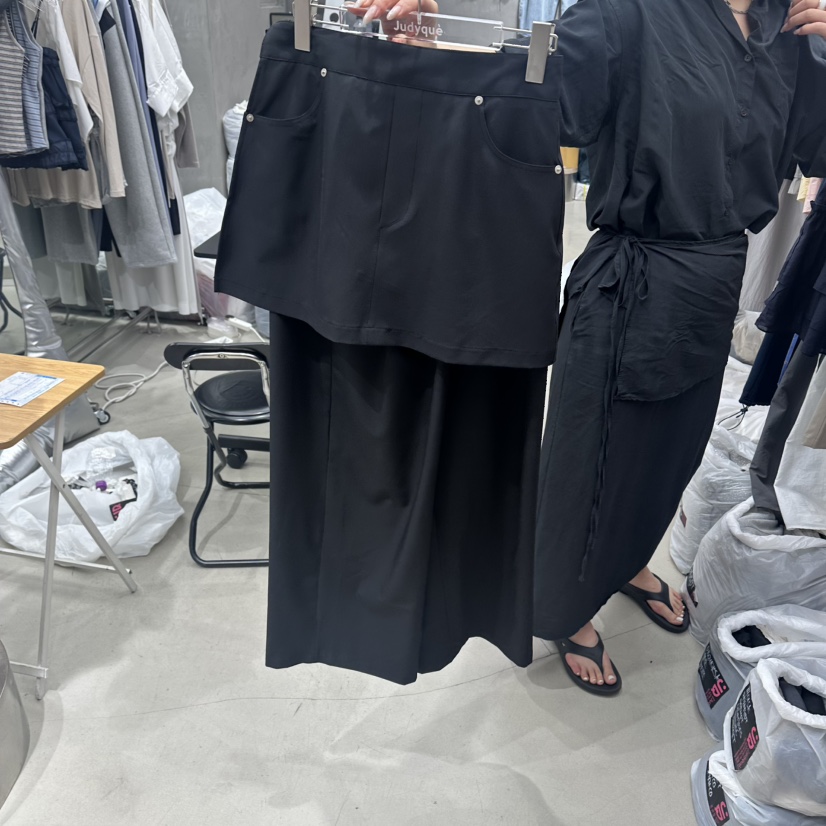 JUDYQUE韓國代購女士新款時尚26春夏推薦26夏季人氣熱賣裙褲JUDYQUE裙褲圖色2黑色