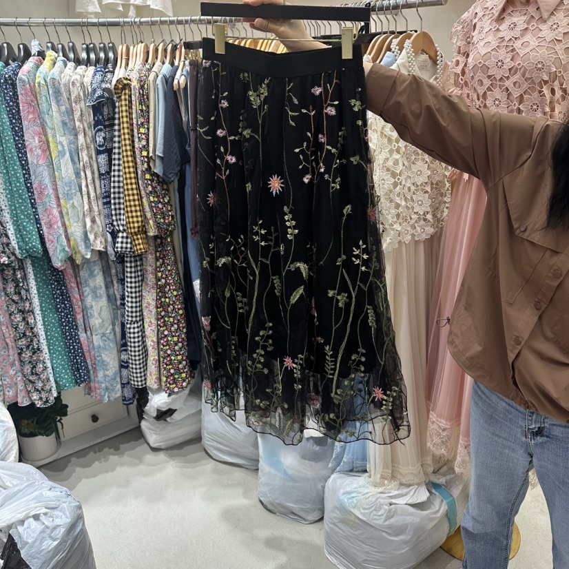 BIKINI韓國東大門直郵女士新品職業推薦休閑時尚長裙刺繡BIKINI長裙