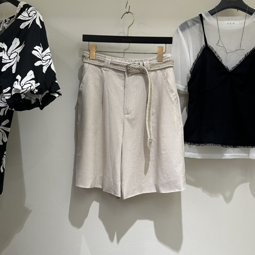 BIKINI韓國代購女裝新品26春夏推薦26夏季短褲含腰帶亞麻布BIKINI短褲圖色1