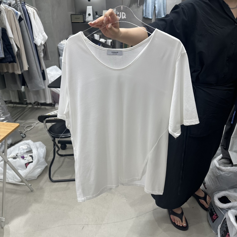 JUDYQUE東大門實拍韓國女裝新品熱賣26夏季推薦休閑26春夏T恤JUDYQUET恤圖色1