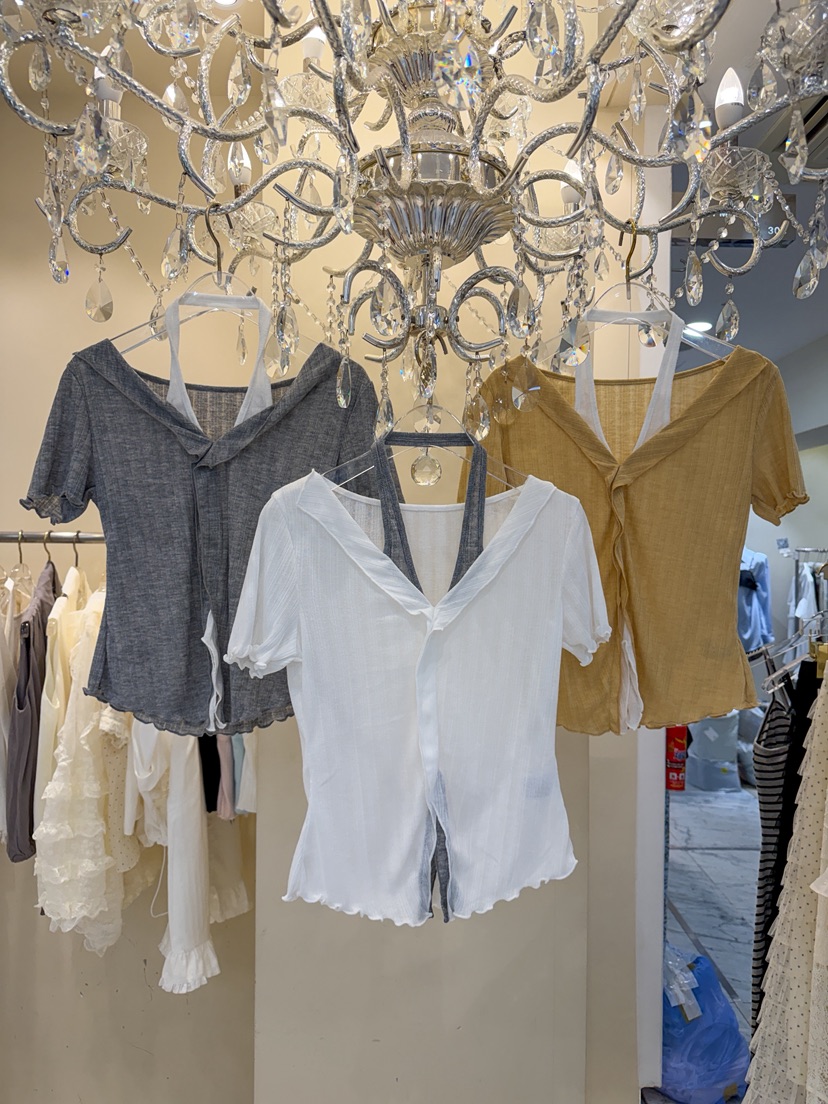 81 MARKET-L韓國直郵女裝新品熱賣26春夏襯衫蕾絲衫假兩件81 MARKET-L襯衫/蕾絲衫