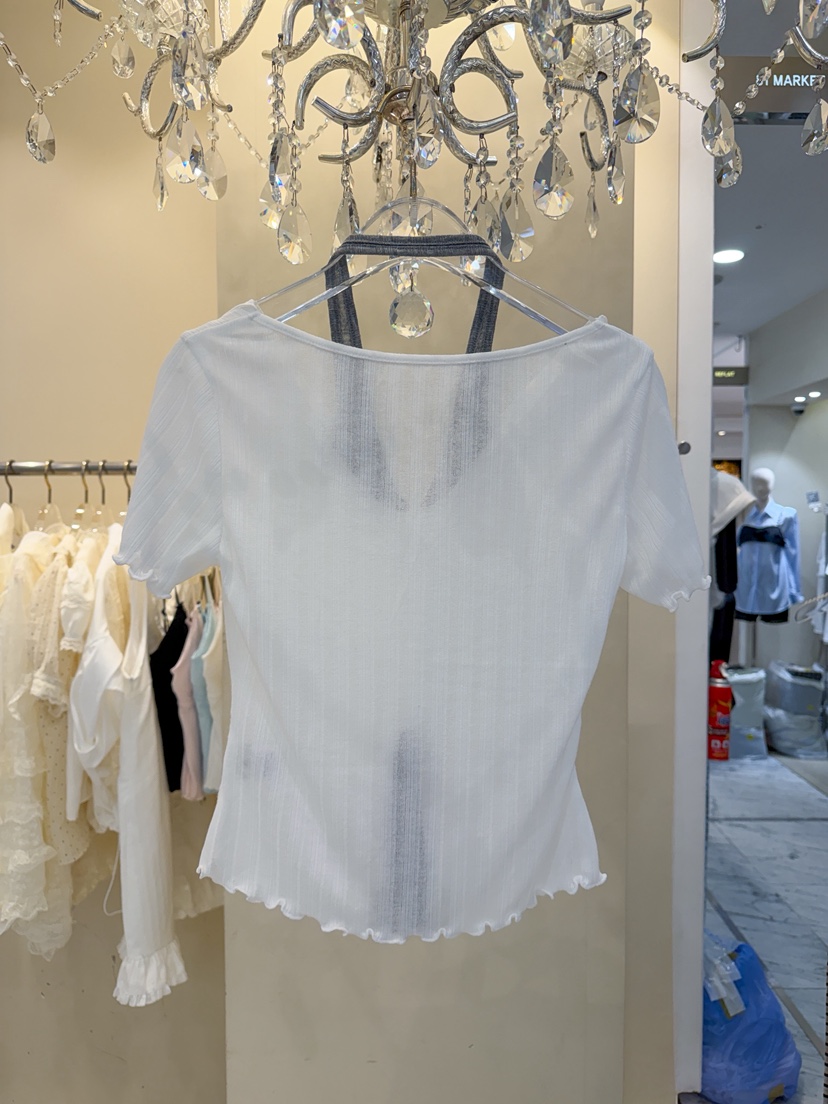 81 MARKET-L韓國直郵女裝新品熱賣26春夏襯衫蕾絲衫假兩件81 MARKET-L襯衫/蕾絲衫