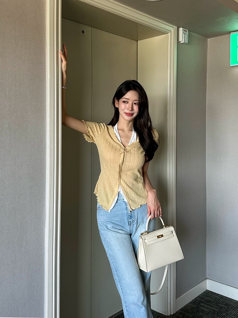 81 MARKET-L韓國直郵女裝新品熱賣26春夏襯衫蕾絲衫假兩件81 MARKET-L襯衫/蕾絲衫