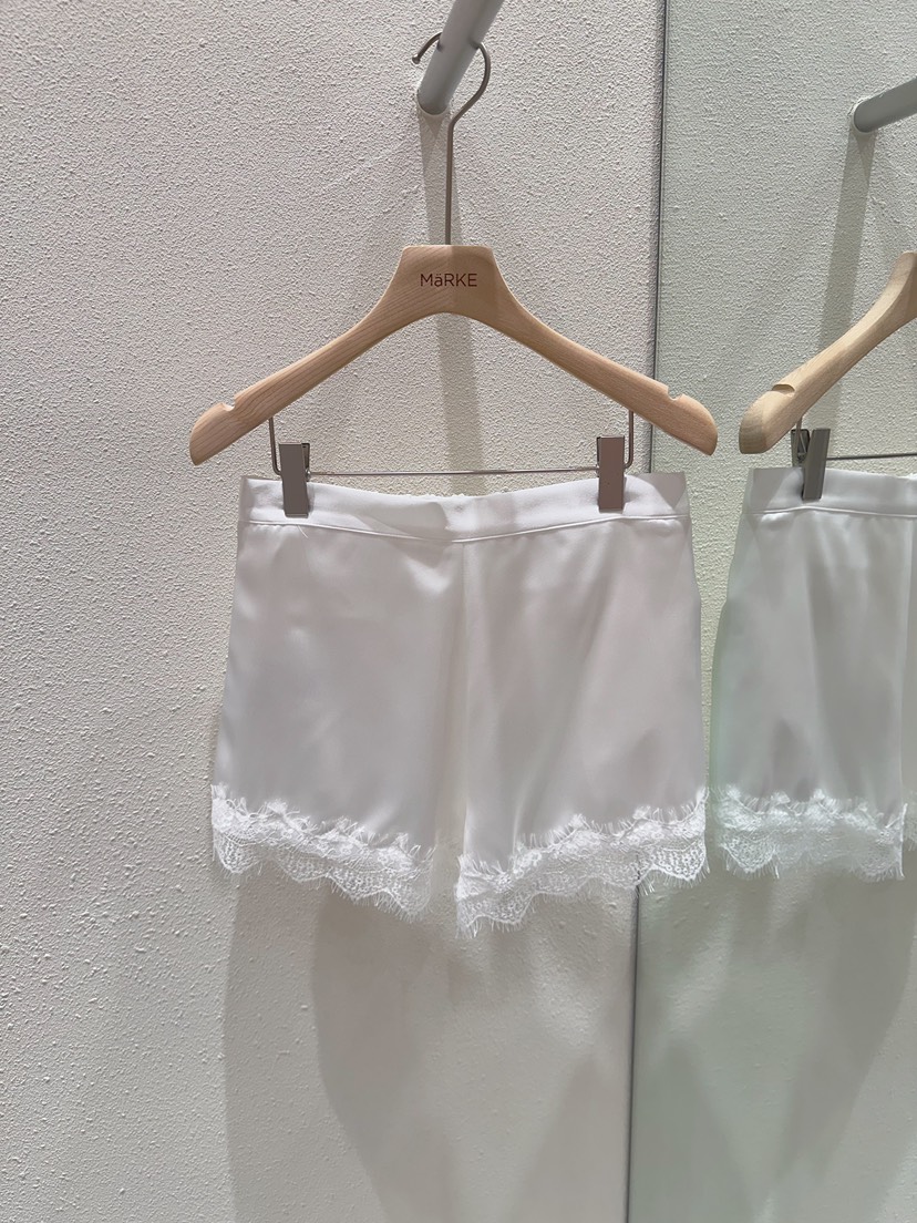 MARKE-P韓國直郵實拍女裝新品26春夏推薦人氣短褲蕾絲緞面MARKE-P短褲圖色2