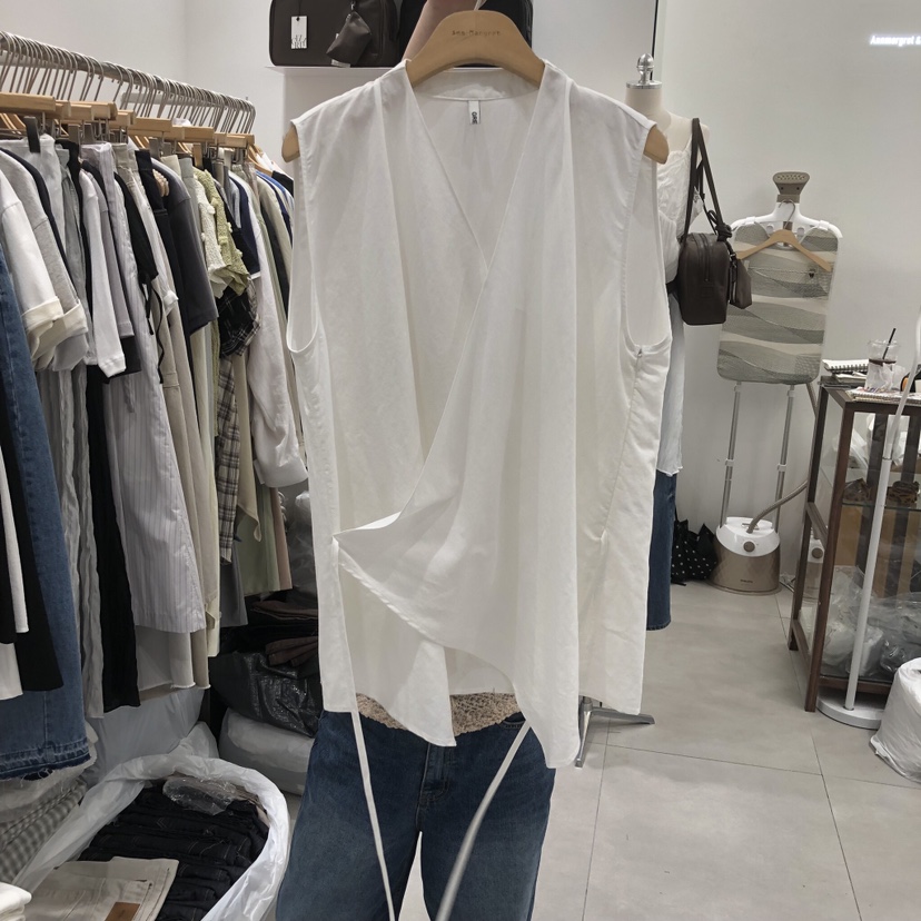 ANN MARGRET韓國直郵實拍女裝新品熱賣吊帶背心GRETA.Y吊帶/背心圖色1