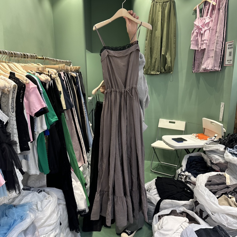 ROMANTIC NEWYORK韓國代購女士新品推薦熱賣時尚休閑連衣裙ROMANTIC NEWYORK連衣裙圖色1