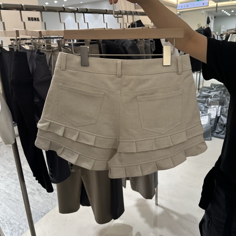 BES韓國直郵實拍女裝新品休閑職業推薦熱賣短褲荷葉邊雙層BES SEOUL短褲