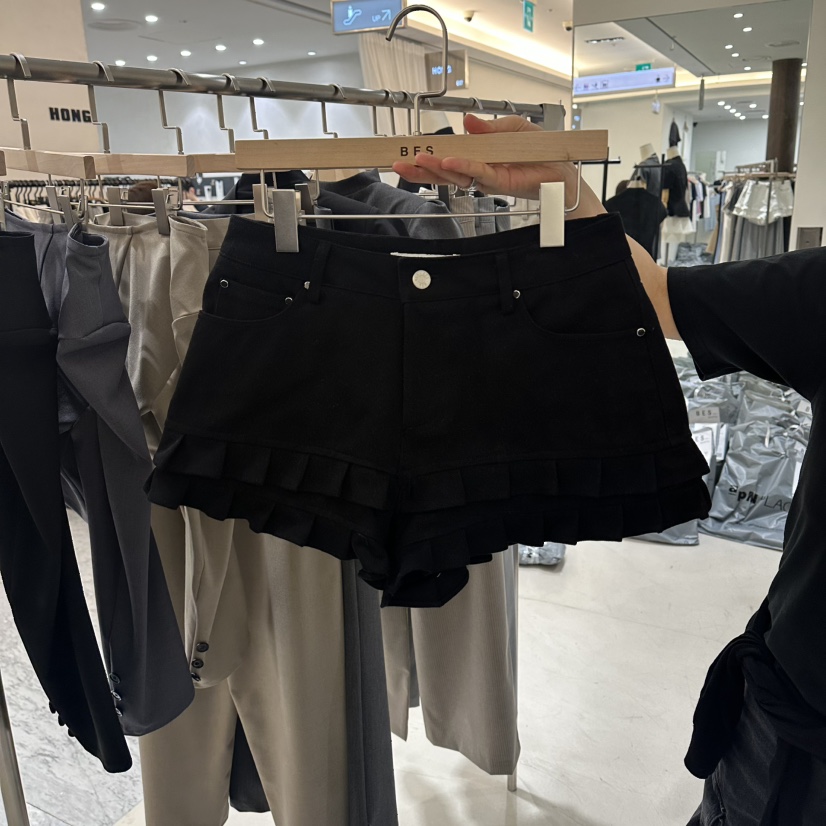 BES韓國直郵實拍女裝新品休閑職業推薦熱賣短褲荷葉邊雙層BES SEOUL短褲圖色3