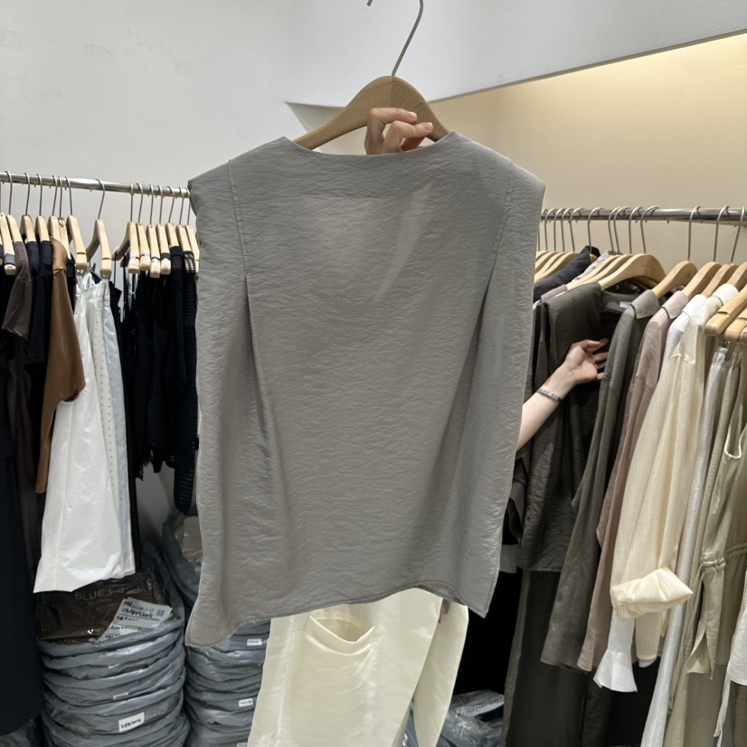 BLUEI-D/N SHARP韓國東大門直郵女士新款熱賣吊帶背心Blue i-d/N SHARP吊帶/背心