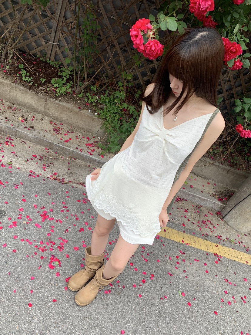LOGARDEN韓國直郵實拍女裝新款熱賣時尚26春夏人氣吊帶背心LO GARDEN吊帶/背心圖色1