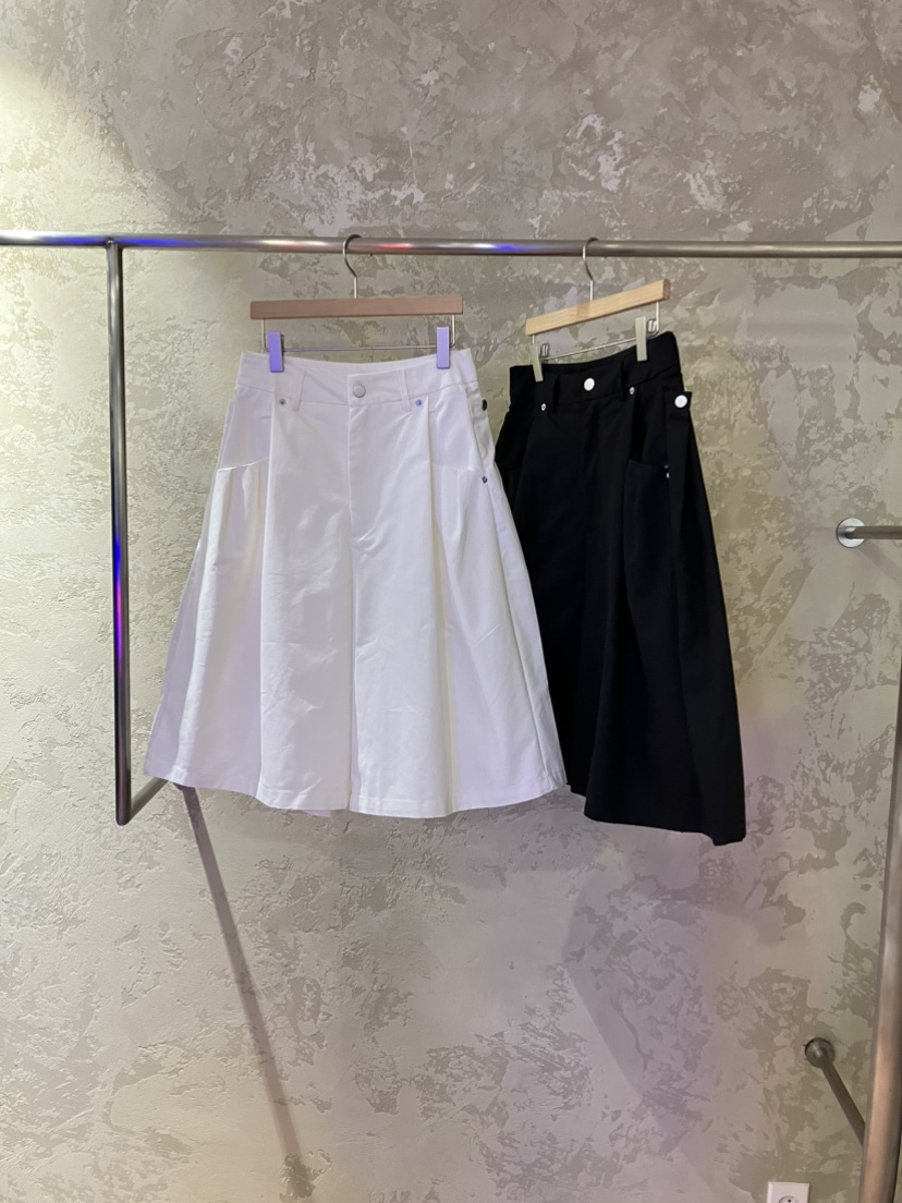 PIN-UP東大門實拍韓國女裝新品休閑時尚職業26春夏短褲褶裥PIN-UP短褲