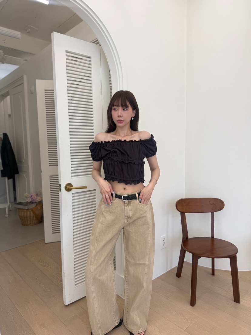 LUMIPLE東大門實拍韓國女裝新款休閑襯衫蕾絲衫荷葉邊露肩LUMIPLE襯衫/蕾絲衫