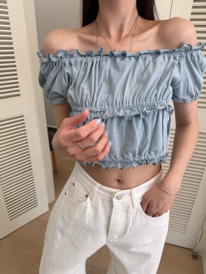 LUMIPLE東大門實拍韓國女裝新款休閑襯衫蕾絲衫荷葉邊露肩LUMIPLE襯衫/蕾絲衫