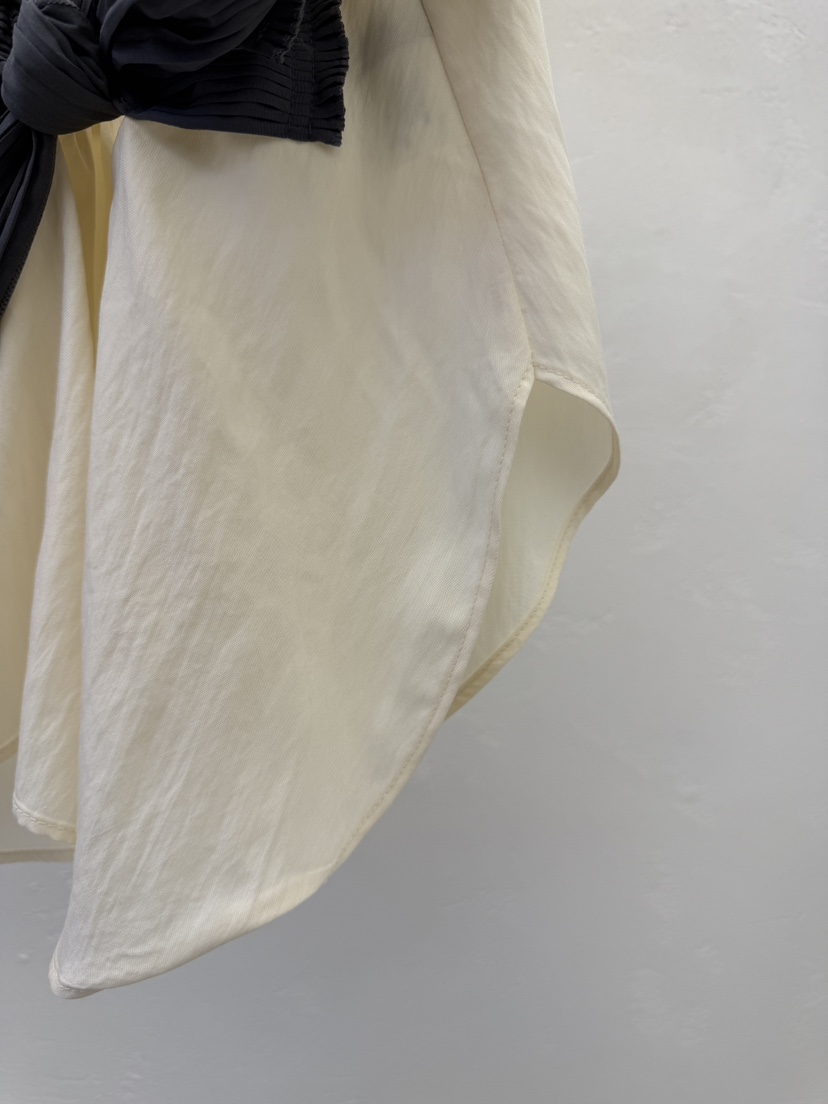 AUTUMN BEIGE-Q東大門實拍韓國女士新款推薦襯衫蕾絲衫褶皺絲帶A.b/AUTUMN BEIGE襯衫/蕾絲衫