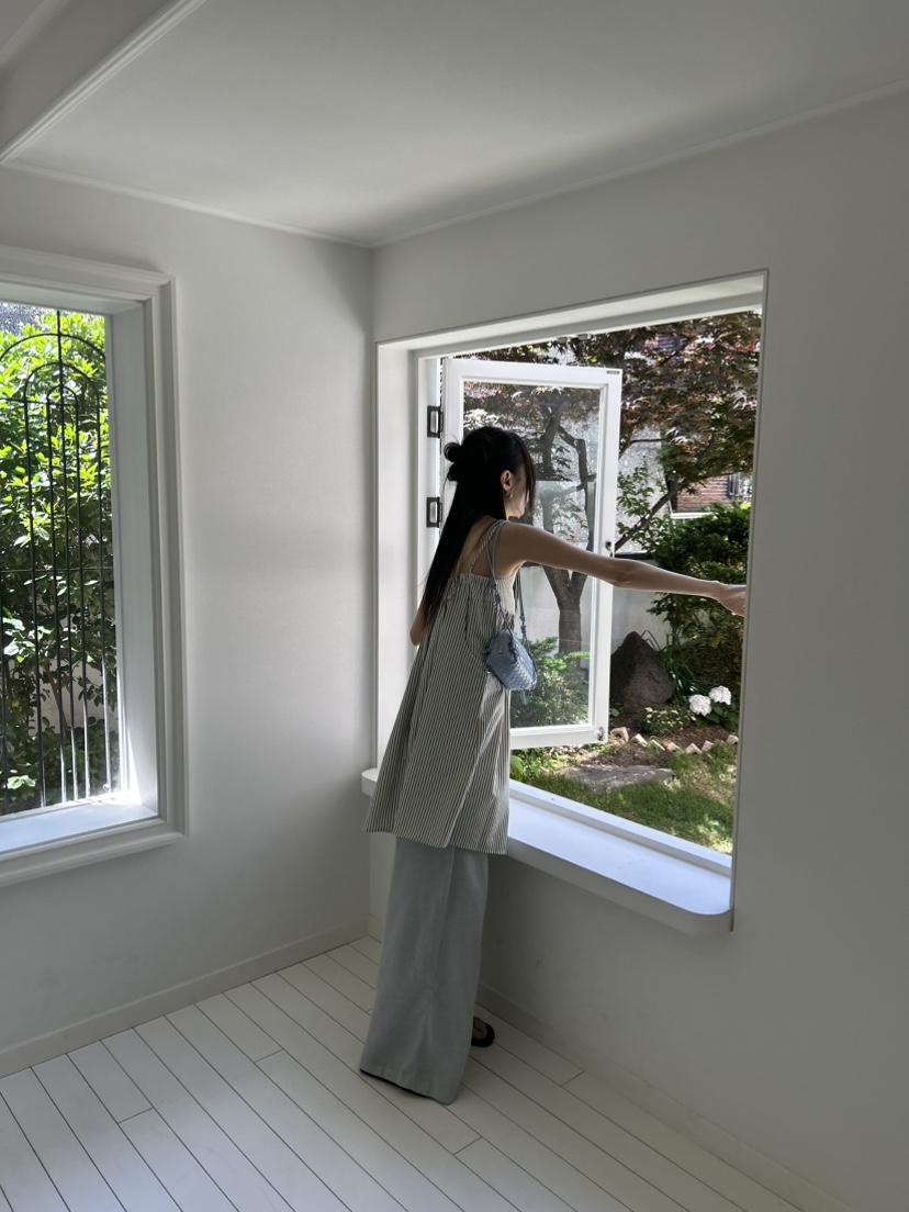 ME MO韓國直郵實拍女裝新款推薦休閑時尚人氣26春夏連衣裙ME MO連衣裙