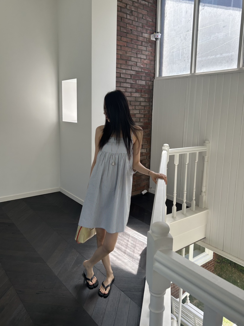 ME MO韓國直郵實拍女裝新款推薦休閑時尚人氣26春夏連衣裙ME MO連衣裙