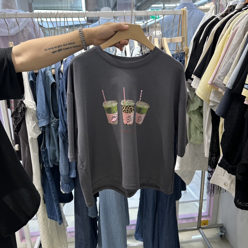 JH.STUDIO-Q東大門實拍韓國女士新品休閑26春夏時尚T恤JH.STUDIO-QT恤圖色2
