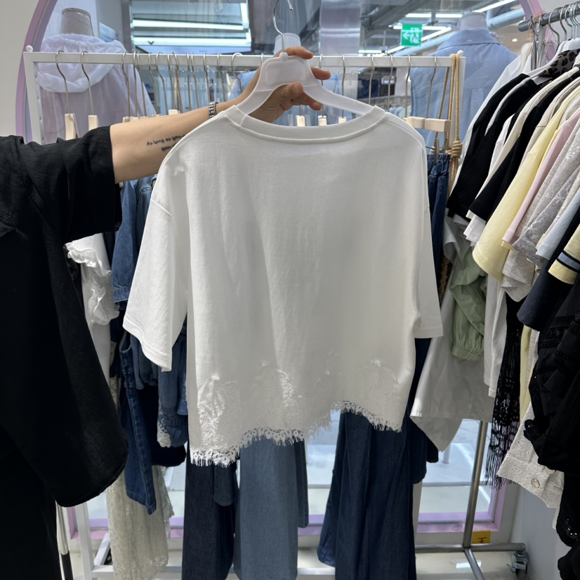 JH.STUDIO-Q韓國直郵實拍女裝新品熱賣時尚人氣T恤蕾絲JH.STUDIO-QT恤