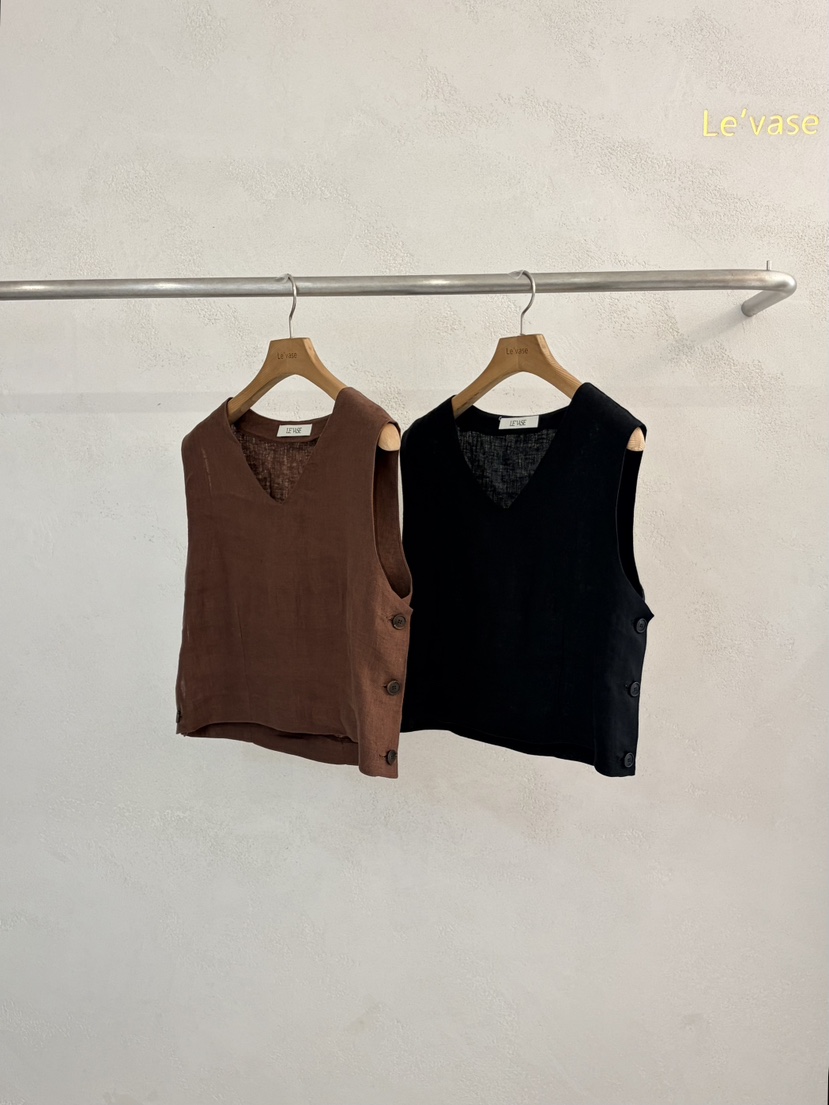 LE VASE韓國直郵女士新品26春夏人氣時尚熱賣26夏季吊帶背心LE VASE吊帶/背心