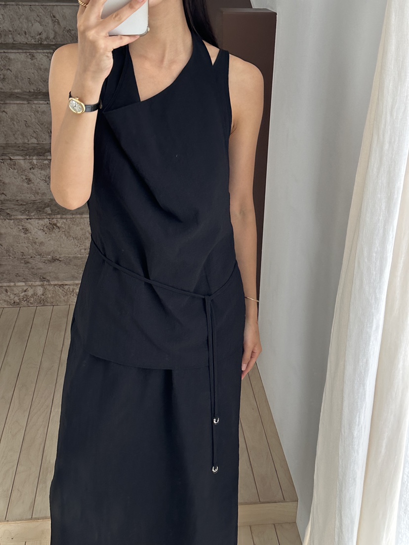 LE VASE東大門實拍韓國女士新款26春夏推薦熱賣26夏季套裝LE VASE套裝
