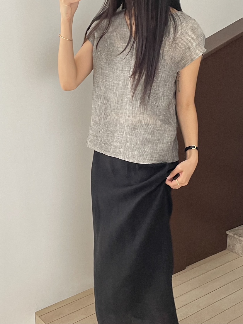 LE VASE韓國直郵女裝新款職業推薦休閑時尚26春夏人氣T恤LE VASET恤