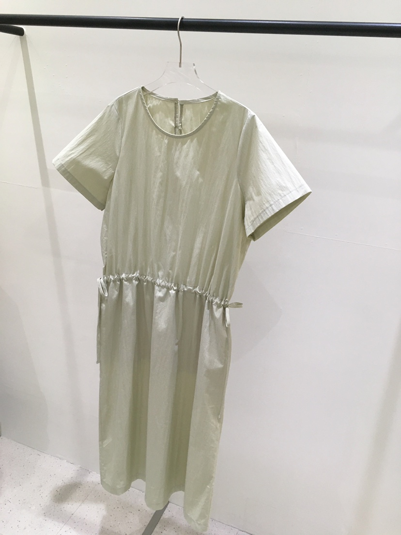 HEUMUTA韓國直郵女裝新品人氣推薦休閑職業熱賣26春夏連衣裙HEUMUTA連衣裙