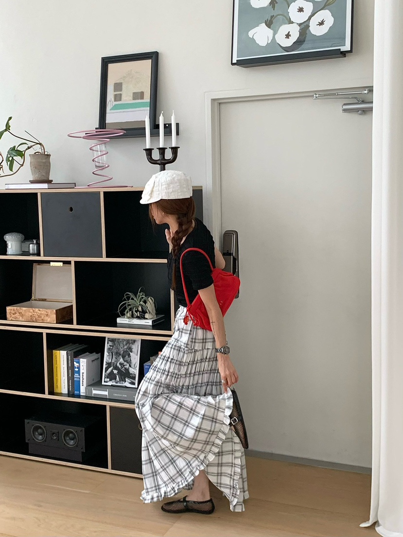REVE CITE-L韓國東大門直郵女裝新品26春夏職業長裙荷葉邊REVE CITE-L長裙