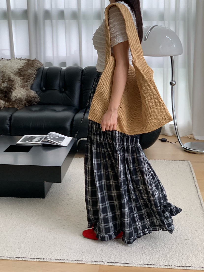 REVE CITE-L韓國東大門直郵女裝新品26春夏職業長裙荷葉邊REVE CITE-L長裙