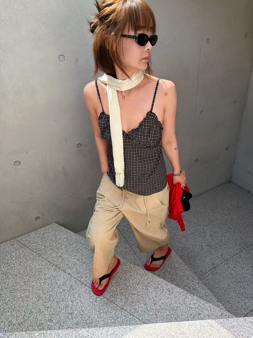 OLI SEOUL韓國東大門直郵女士新款26春夏推薦人氣吊帶背心OLI SEOUL吊帶/背心