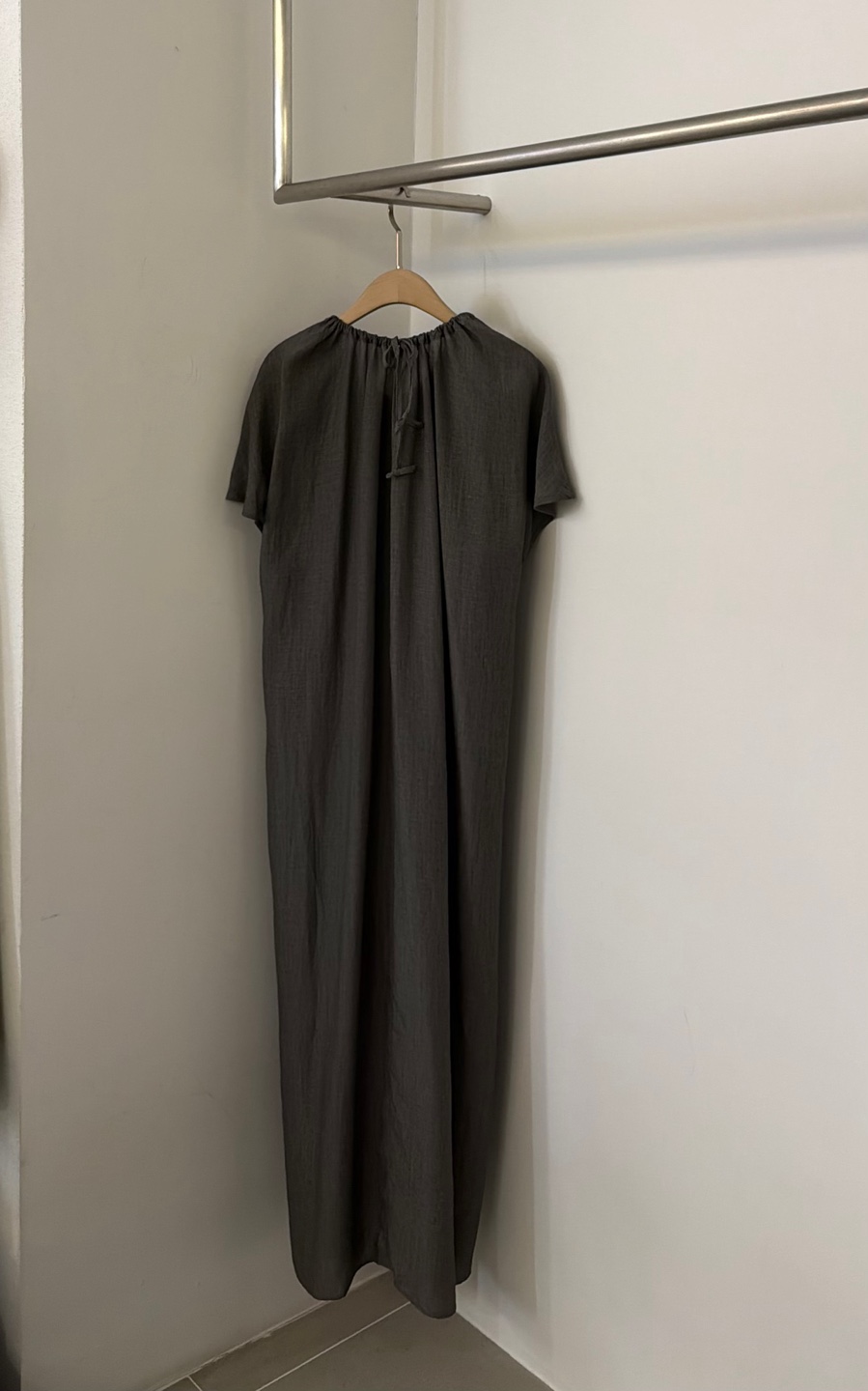 TWENTY FOUR SEVEN24-7韓國代購女士新品熱賣連衣裙亞麻布褶皺TEWNTY FOUR SEVEN24-7連衣裙