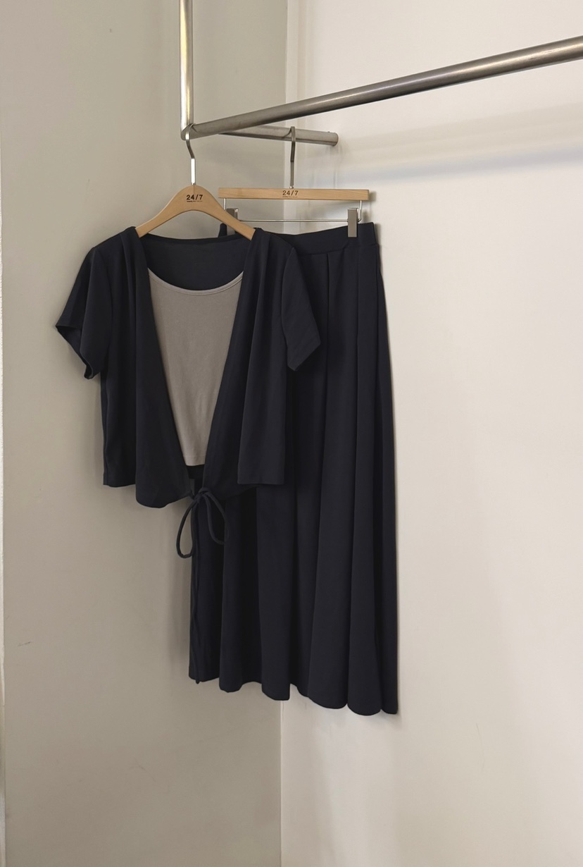 TWENTY FOUR SEVEN24-7韓國代購女士新品時尚26春夏套裝TEWNTY FOUR SEVEN24-7套裝圖色2墨色