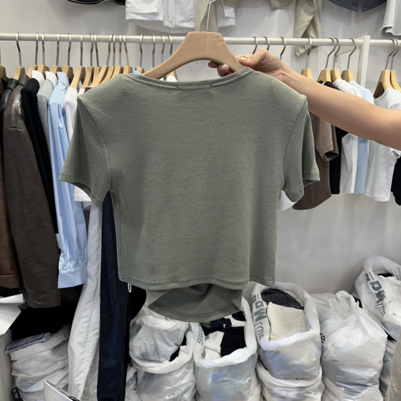 Q C韓國直郵實拍女裝新品26夏季人氣推薦套裝羊毛套裝開襟Republlc of qc套裝