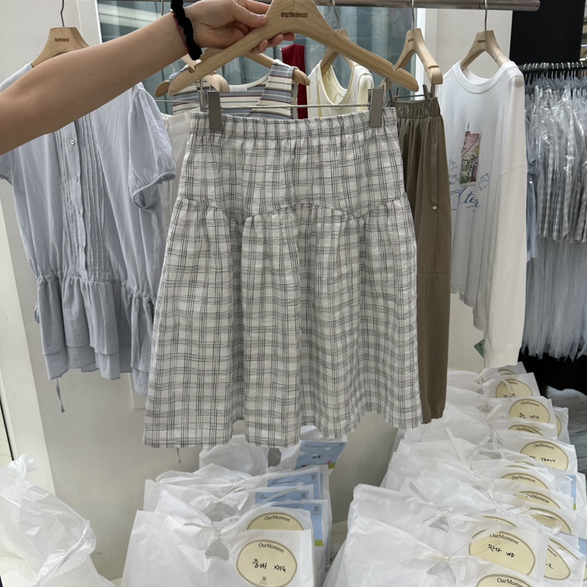 OURMOMENT韓國直郵女裝新品人氣熱賣時尚推薦半身裙中短裙LOURMOMENT半身裙/中短裙圖色1