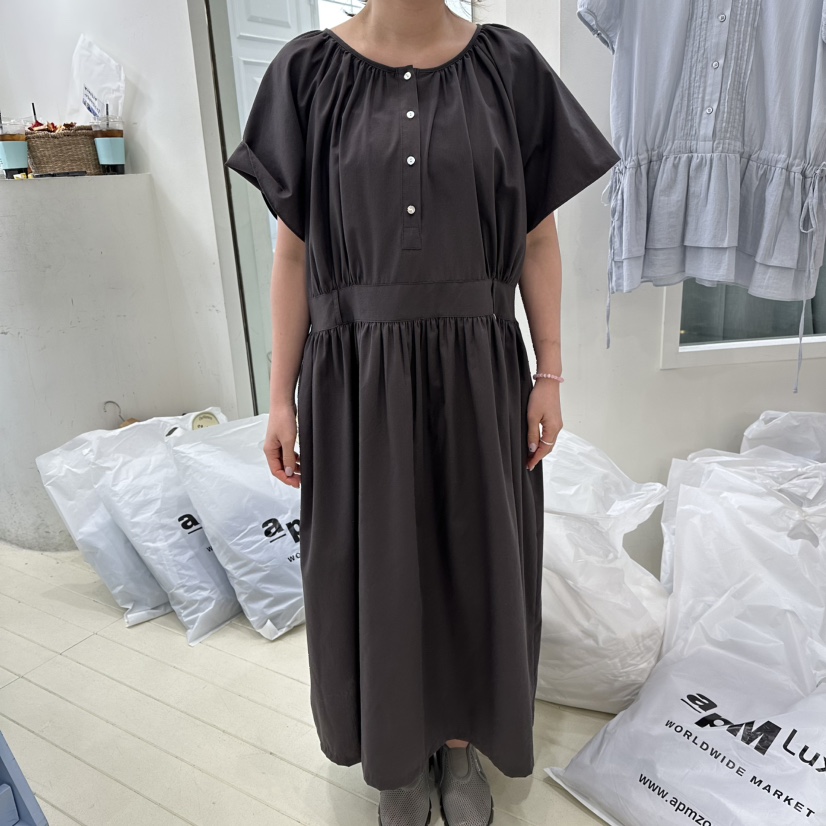 OURMOMENT韓國東大門直郵女裝新款26春夏時尚休閑熱賣連衣裙OURMOMENT連衣裙圖色3