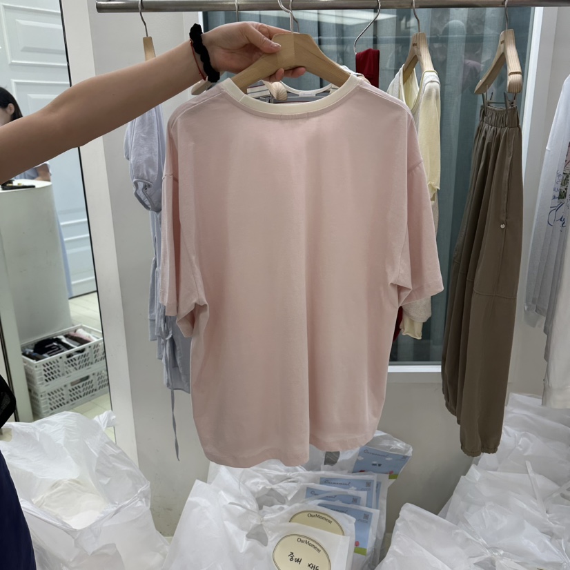 OURMOMENT韓國直郵女裝新品人氣26春夏休閑時尚26夏季T恤OURMOMENTT恤