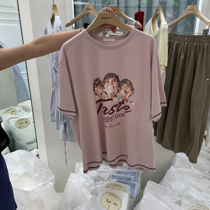 OURMOMENT韓國東大門直郵女裝新品休閑人氣職業26夏季T恤OURMOMENTT恤圖色3