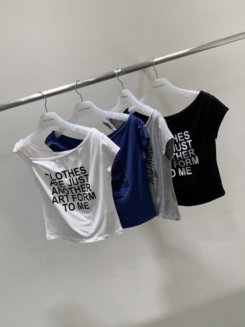 LOVE MOMENT韓國直郵女裝新款時尚休閑26夏季推薦人氣T恤LOVE MOMENTT恤