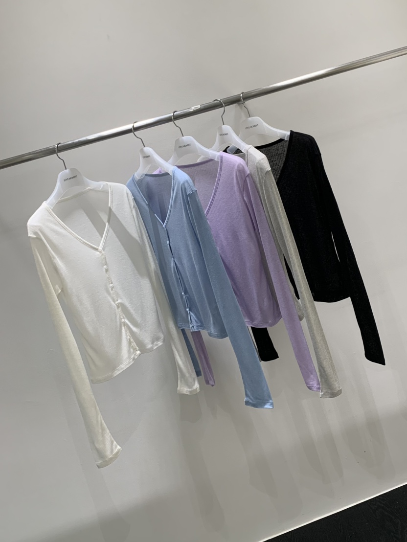 LOVE MOMENT韓國東大門直郵女士新品熱賣推薦長袖T恤開衫LOVE MOMENT長袖T恤