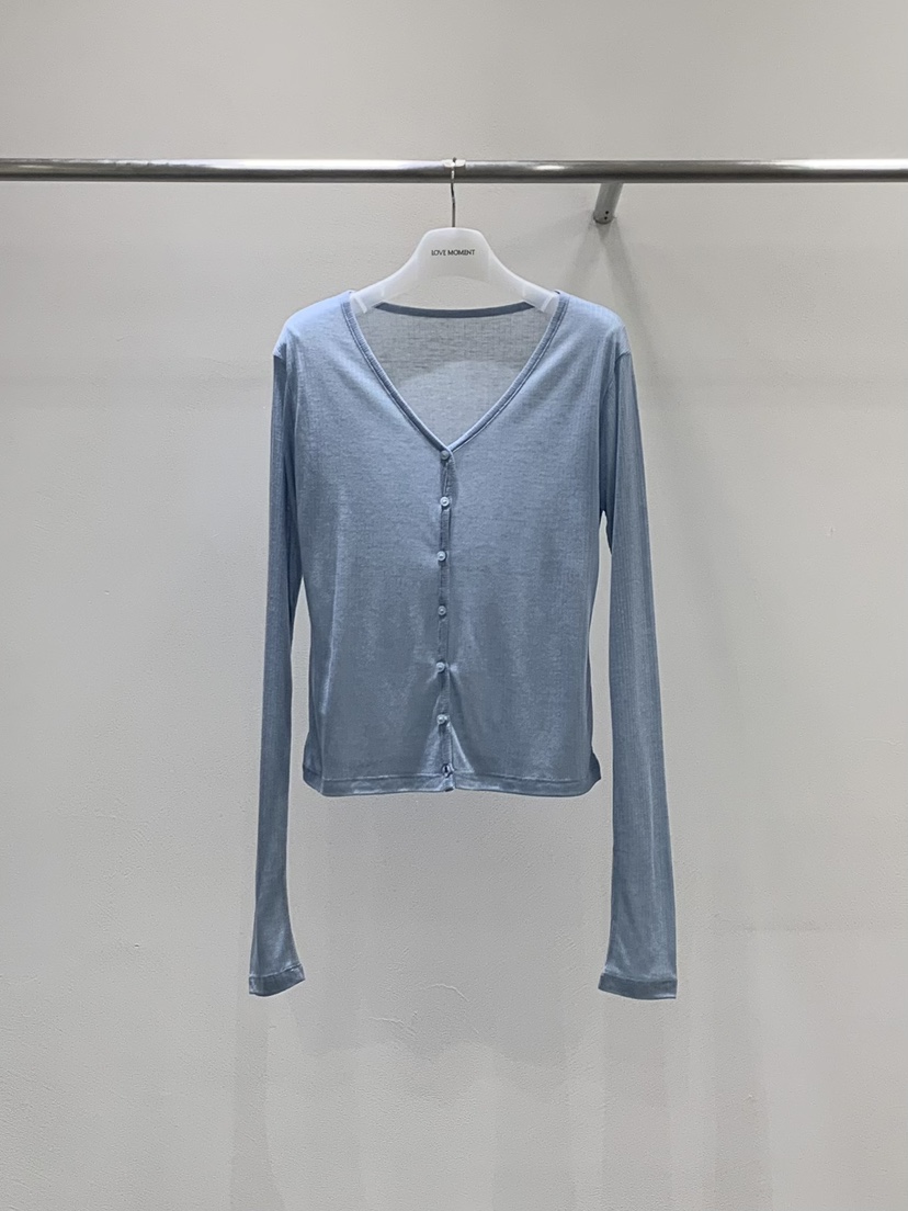 LOVE MOMENT韓國東大門直郵女士新品熱賣推薦長袖T恤開衫LOVE MOMENT長袖T恤圖色2