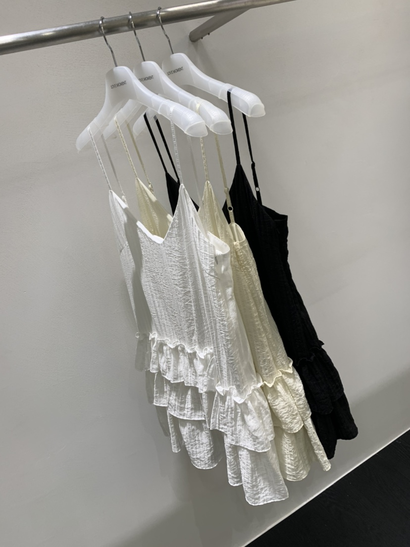 LOVE MOMENT韓國東大門直郵女裝新款熱賣職業連衣裙無袖LOVE MOMENT連衣裙