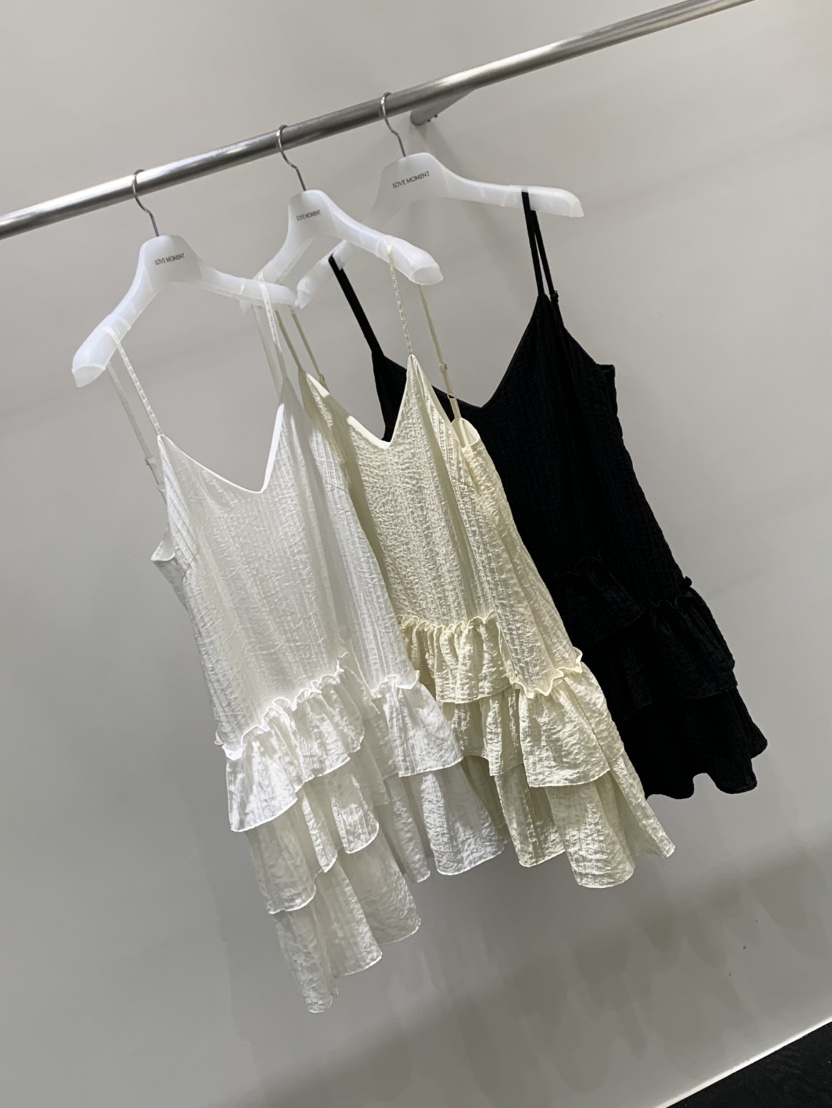 LOVE MOMENT韓國東大門直郵女裝新款熱賣職業連衣裙無袖LOVE MOMENT連衣裙
