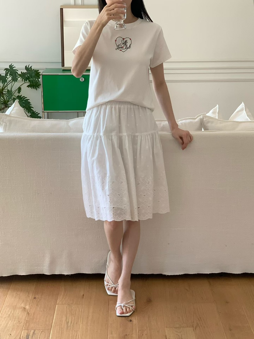 BINUS韓國東大門代購女裝新品26春夏人氣推薦時尚T恤刺繡BINUST恤